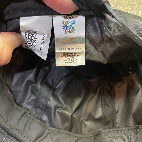 🆕 UGG Nylon Black Scatter Graphic Snap Back Baseball Cap, Unisex OSFM - Picture 5 of 6